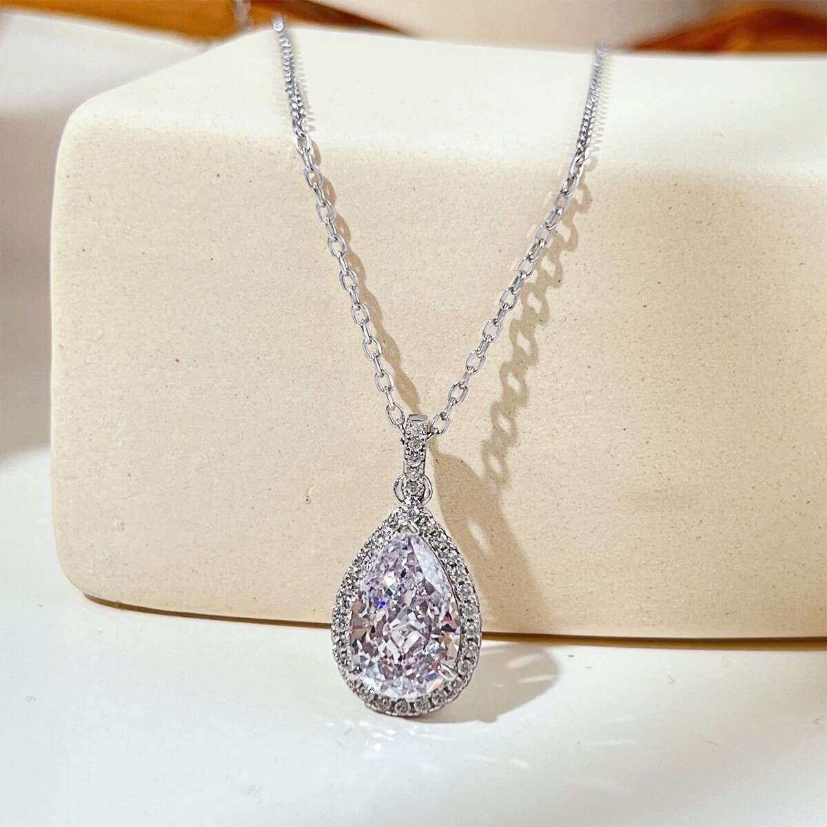 Collier Hanae